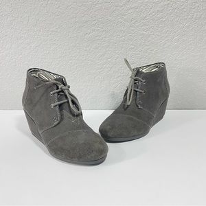 Women’s TOMS Wedge booties gray Sz 6.5